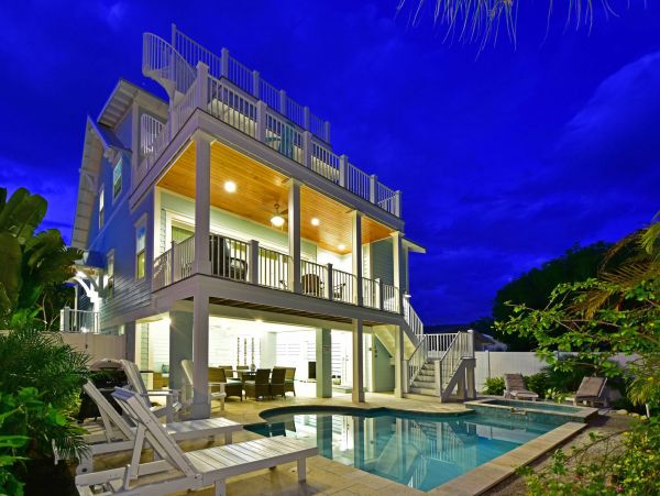 Luxury Villa Anna Maria Island 100 Steps to the Beach