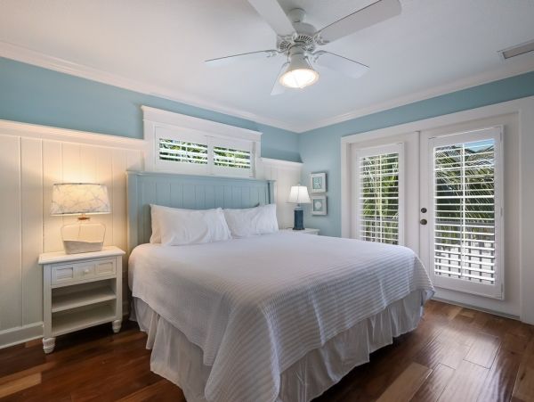 Luxury Villa Anna Maria Island 100 Steps to the Beach