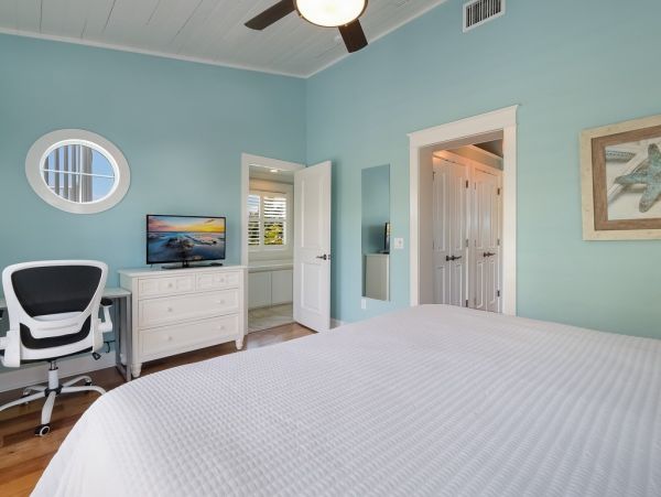 Luxury Villa Anna Maria Island 100 Steps to the Beach