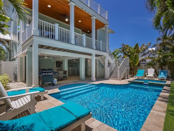 Luxury Villa Anna Maria Island 100 Steps to the Beach