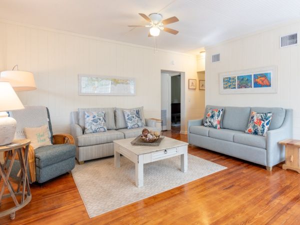 Value Anna Maria Vacation Rentals 3 Bedrooms Sleeps 8 Pool