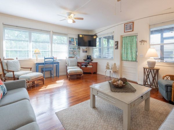Value Anna Maria Vacation Rentals 3 Bedrooms Sleeps 8 Pool