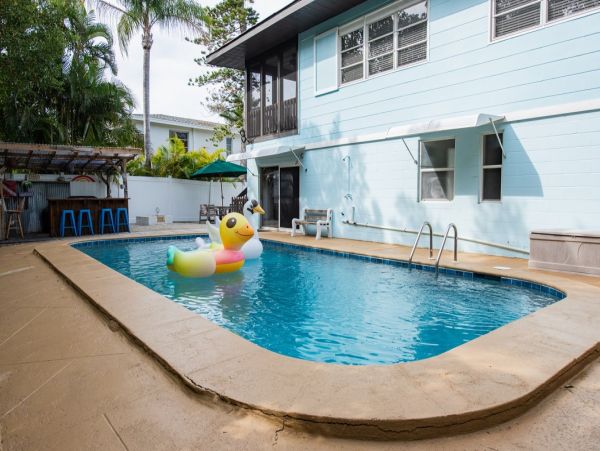 Value Anna Maria Vacation Rentals 3 Bedrooms Sleeps 8 Pool
