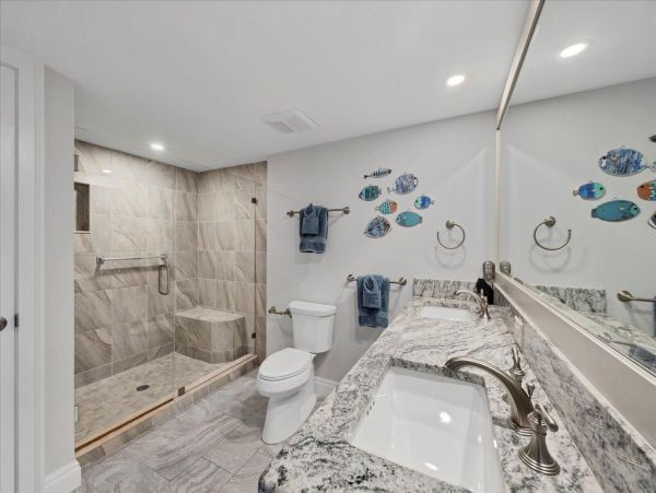 Boca Grande Two Bedroom Vacation Condo with Pool & Spa