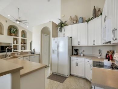 Cape Coral Home 909558