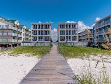 Stunning Views with the Whole Family on the Beach, Sleeps 40