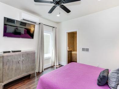 Stunning Views with the Whole Family on the Beach, Sleeps 40