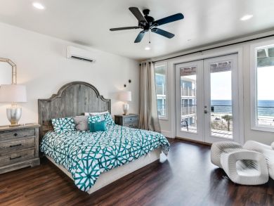 Stunning Views with the Whole Family on the Beach, Sleeps 40