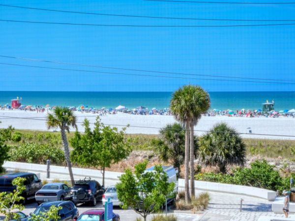 One of the Most Popular Beach Communities in Siesta Key