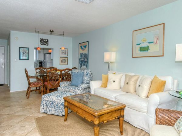 One of the Most Popular Beach Communities in Siesta Key
