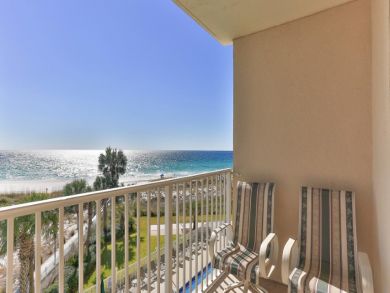 Upscale Beachfront Vacation Rental Gulf Views on Beach