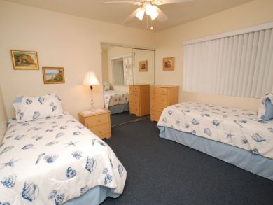 Newport Beach Duplex Great Value Stroll to Beach