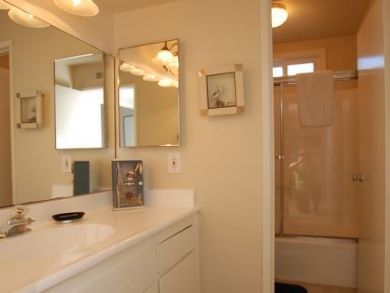 Newport Beach Duplex Great Value Stroll to Beach