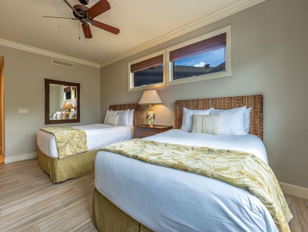 Maui Luxury Vacation Rental 3-Bedroom Villa with Private Lanai and Resort Pool