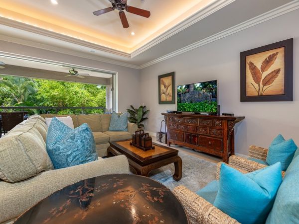 Maui Luxury Vacation Rental 3-Bedroom Villa with Private Lanai and Resort Pool