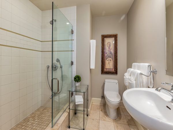 Maui Luxury Vacation Rental 3-Bedroom Villa with Private Lanai and Resort Pool