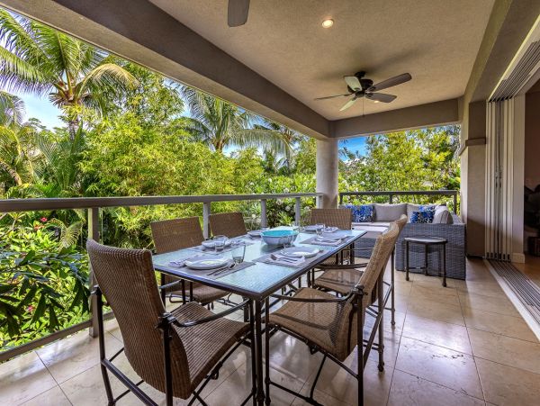 Maui Luxury Vacation Rental 3-Bedroom Villa with Private Lanai and Resort Pool
