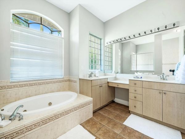 Cape Coral Rental Home Sleeps 10 Guests -  Call to Reserve