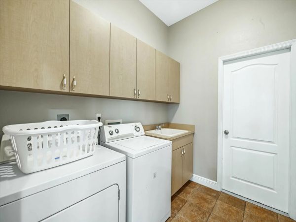 Cape Coral Rental Home Sleeps 10 Guests -  Call to Reserve