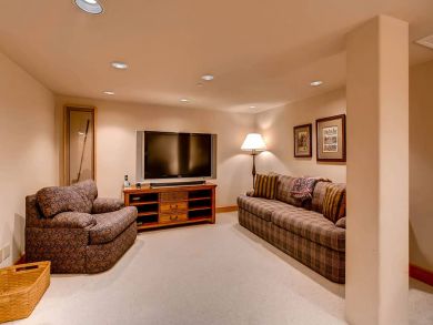 Beaver Creek Vacation Accommodation Ski Out