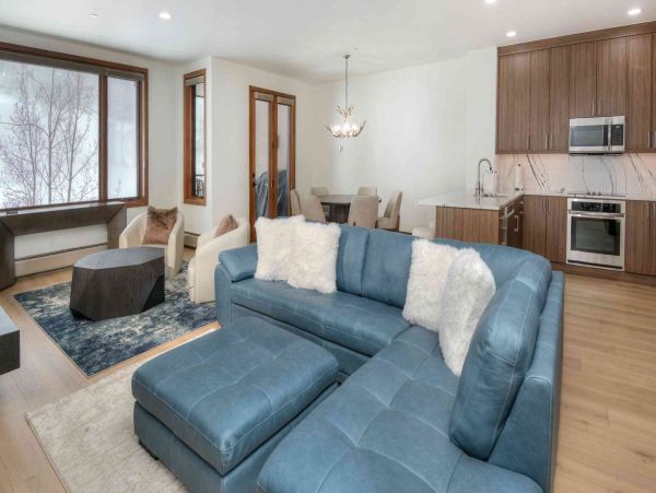 Beaver Creek Vacation Accommodation Sleeps 8