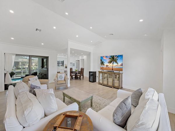 Marco Island Rental Luxury and Fantastic Pool