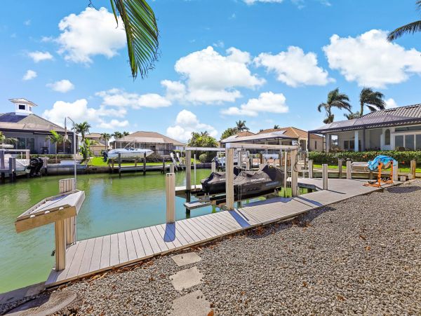 Marco Island Rental Luxury and Fantastic Pool