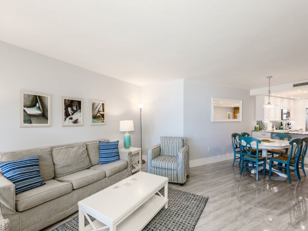 Two Bedroom Marco Island Vacation Condo with Gulf Views