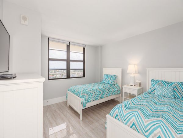 Two Bedroom Marco Island Vacation Condo with Gulf Views