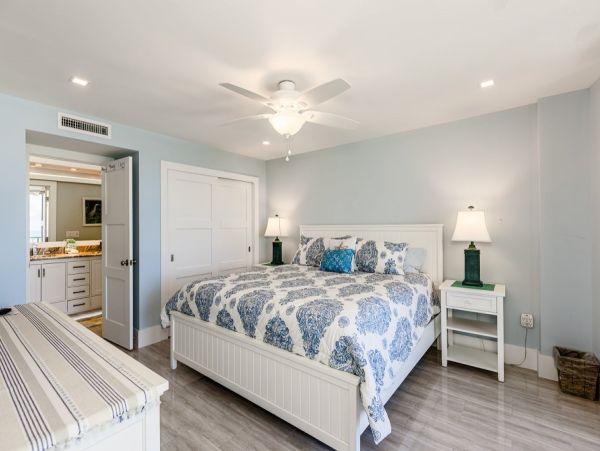 Two Bedroom Marco Island Vacation Condo with Gulf Views