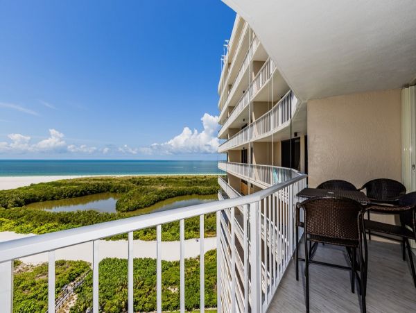 Two Bedroom Marco Island Vacation Condo with Gulf Views