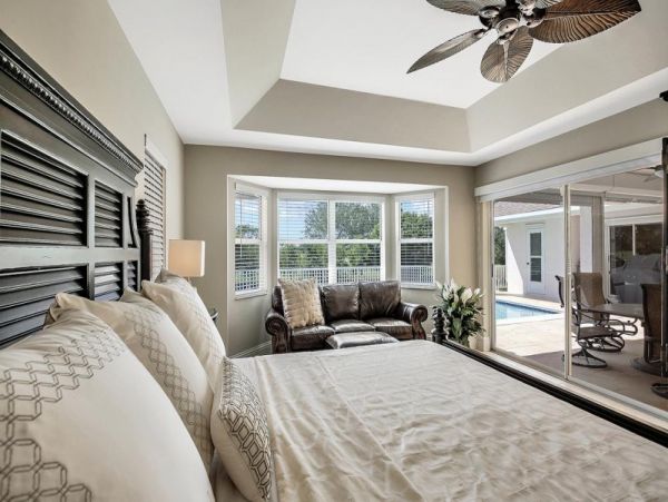Marco Island Luxury Home with Five Bedrooms and Private Pool