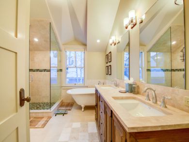 Aspen Vacation Accommodation Call Today!