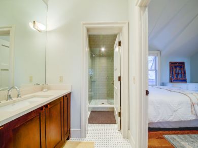 Aspen Vacation Accommodation Call Today!