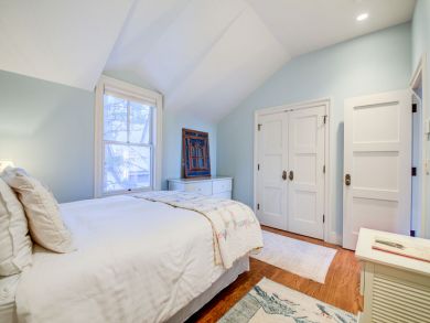 Aspen Vacation Accommodation Call Today!