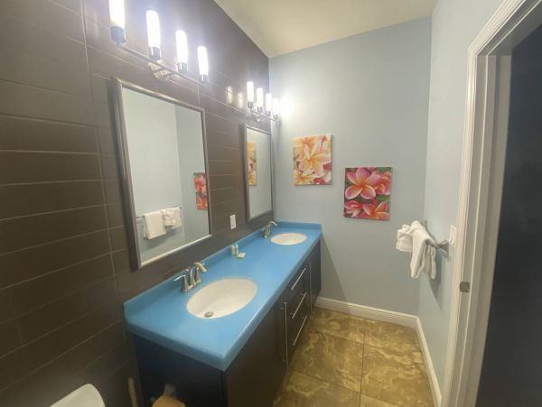 Siesta Key Vacation Condo Two Bedroom Walk to Beach