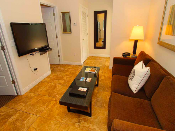 1 Bedroom Condo across the street from the beach