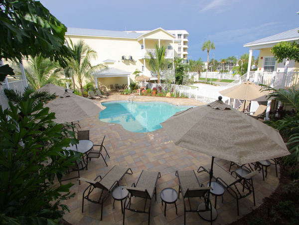 1 Bedroom Condo across the street from the beach