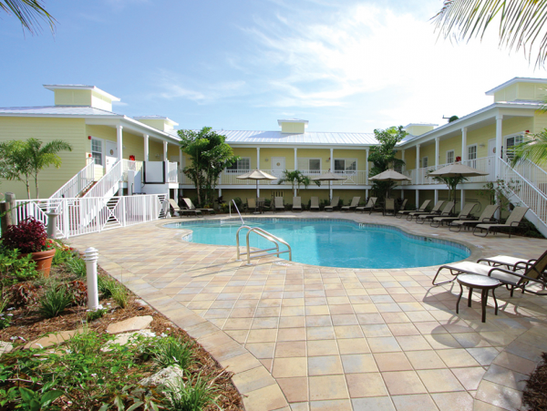1 Bedroom Condo across the street from the beach