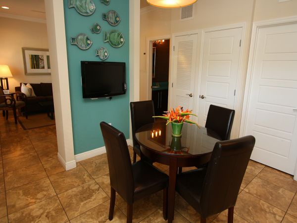 Siesta key 2 Bedroom  Steps to Beach