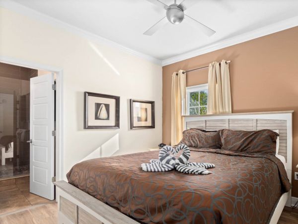 Siesta Key 2 Bedroom Vacation Condo Sleeps 6 Guests