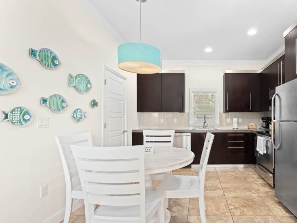 Siesta Key 2 Bedroom Vacation Condo Sleeps 6 Guests