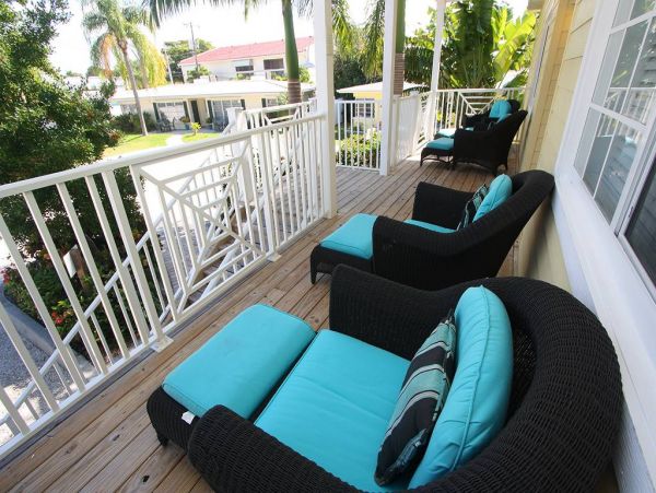 Siesta Key 2 Bedroom Vacation Condo Sleeps 6 Guests