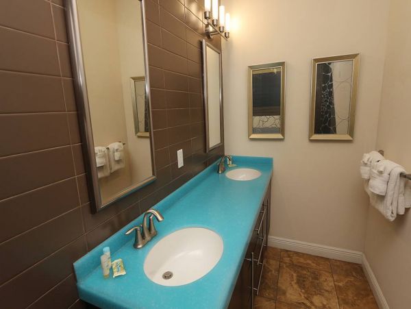 Steps to Beach Vacation Condo in Siesta Key Two Bedrooms