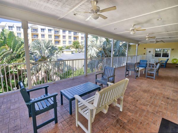 Steps to Beach Vacation Condo in Siesta Key Two Bedrooms