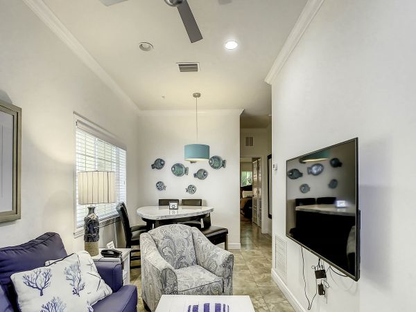 Walk to Beach Two Bedroom Vacation Rental in Siesta Key