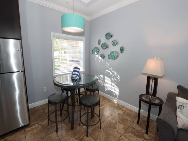 Siesta Key Vacation Condo One Bedroom Walk to Beach