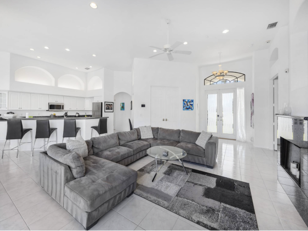 Luxury Pool Home Four Bedrooms Marco Island