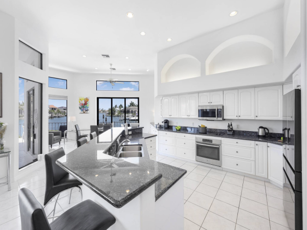 Luxury Pool Home Four Bedrooms Marco Island