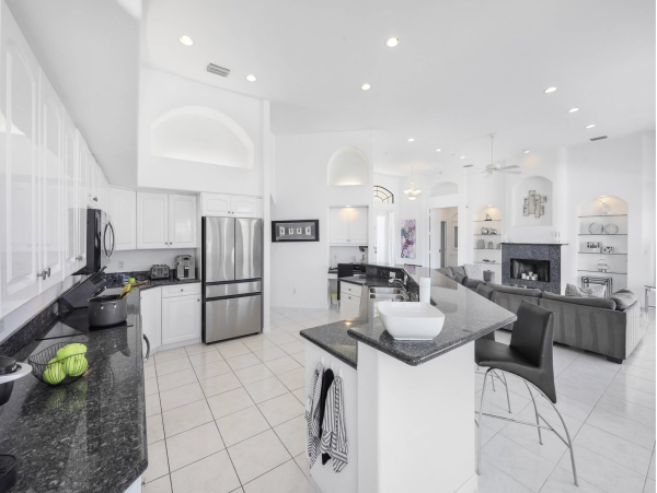Luxury Pool Home Four Bedrooms Marco Island